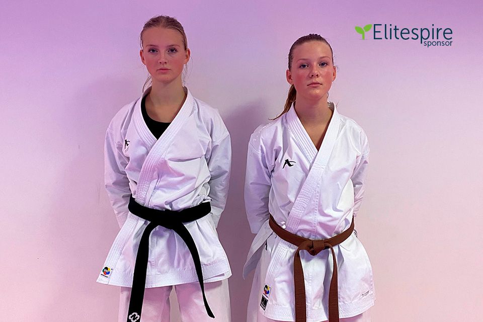 Passionerede karatesøstre