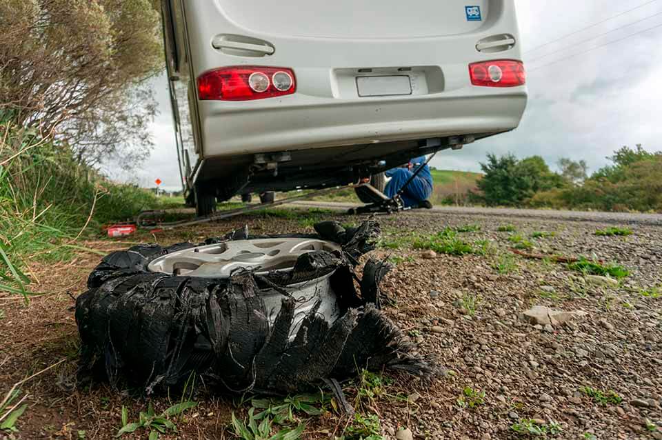 undgå eksploderet dæk på campingvognen når I skal på kør selv ferie