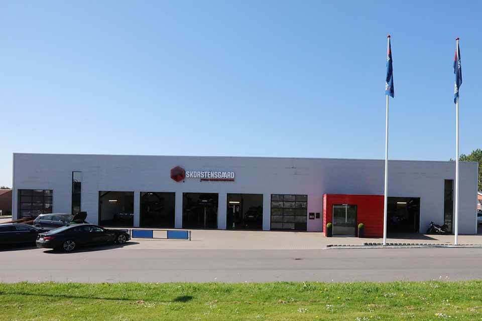 Værkstedet på Ellehammervej 1 i Ikast hed tidligere Carpeople, men fra midten af maj 2018 hedder det Skorstensgaard